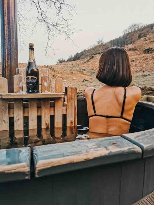 Ash Winter Retreat- Hot Tub & Log Bruner Barmouth Dış mekan fotoğraf